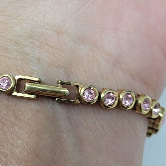 Vintage Signed Avon Pink Rhinestone Gold Tone Circle Box Chain Tennis Bracelet - Picture 7 of 11